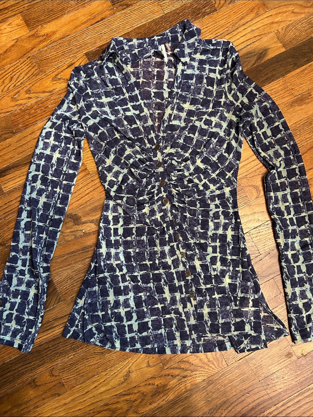 Free People Long-Sleeve Navy and Lt.blue Patterned Twist-Front Women's Top Sz XS